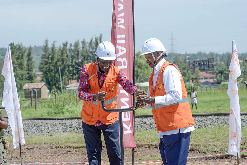 Kenya and Uganda revive stalled railway extension